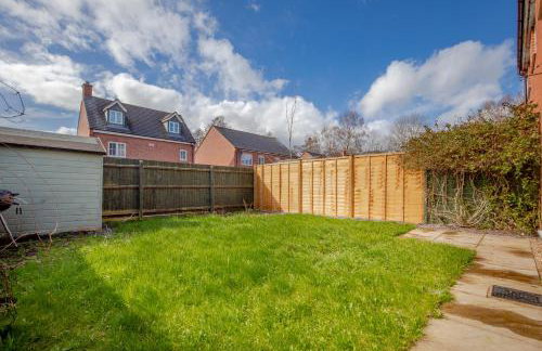 Charming 3-Bed Home with Garden & Parking - Foto 19