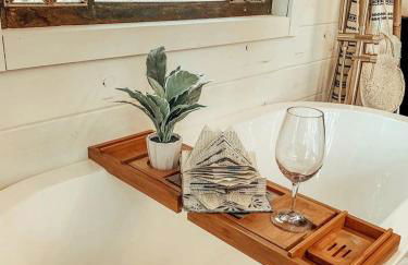 Secluded Treehouse Rental Ideal for Glamping in Alabama - Foto 20