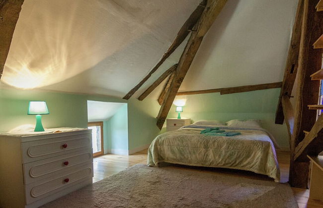 Elegant House With Heated Pool and Sauna - Photo 8