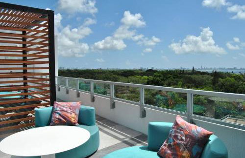 BRAND NEW TOP FLOOR IN THE HEART OF MIAMI - Foto 75