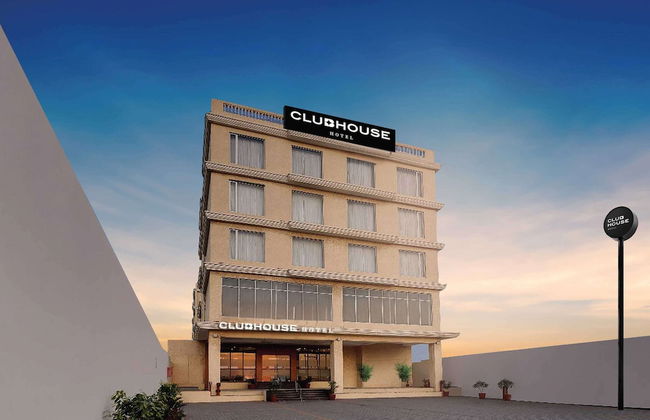 Clubhouse Hotel Morbi - Foto 1