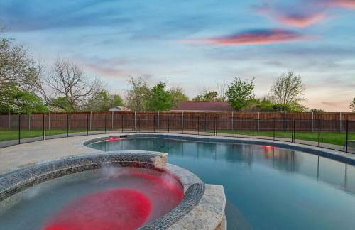 Gorgeous 4BR Holiday Home with Huge Yard and Pool - Foto 8