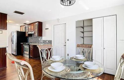 Beautiful specious pool house, feel home - Foto 13