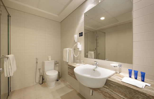 Oaks Liwa Heights Suites - Photo 31