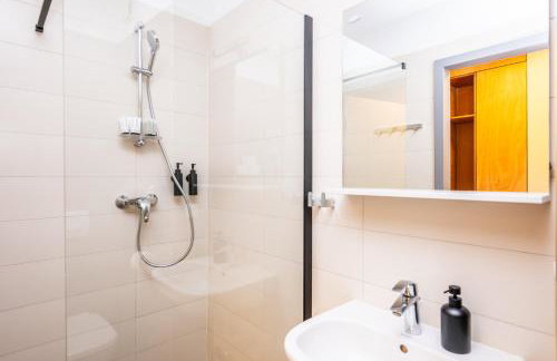 Rooms 23 - FLOK Petrova - Photo 9