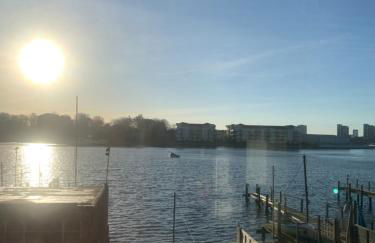 Apartment, Stylish 2 bed Riverside House, 2 Kingsize beds, Free Parking - Foto 9