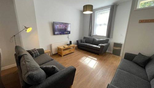 Hot Tub, Newly refurbished 4 bed, Dog friendly. - Foto 5