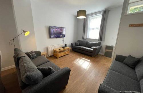 Hot Tub, Newly refurbished 4 bed, Dog friendly. - Foto 5