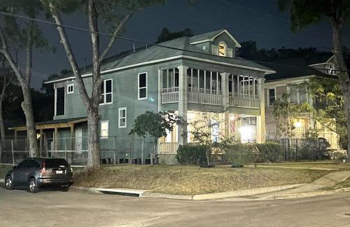 Riverwalk Pearl Zoo Museums Pool 5 BR 4 full and 1 half Baths - Foto 32