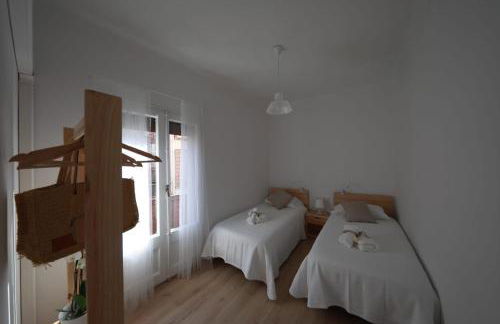 El Faro Apartaments Suites - Plaça de la Font - Foto 45