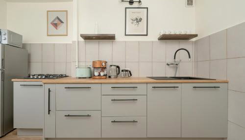 Charming Apartment Trzebnicka by Noclegi Renters - Foto 4