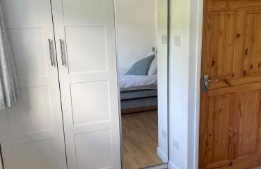 Bryntivy - a cheerful stone cottage close to beach - Foto 5