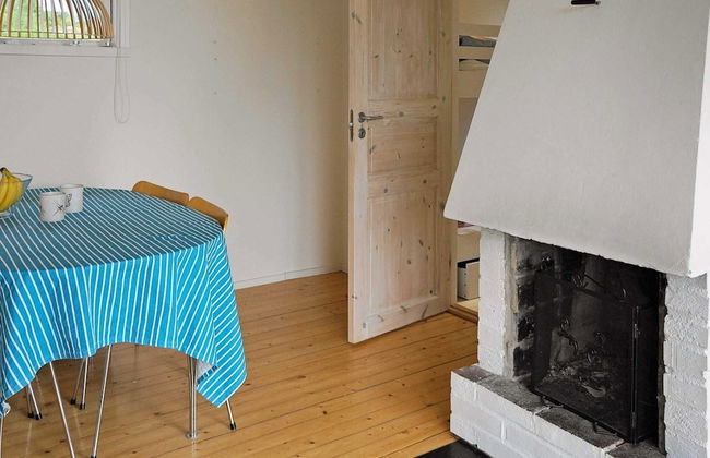 4 Person Holiday Home in Hoviksnas - Photo 12