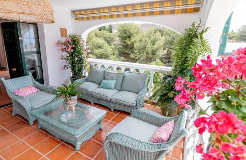 Villa Aroha - Huge Villa, Sea Views & 2 pools - Foto 2