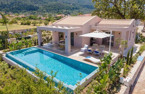 Michaela Villa - Foto 28