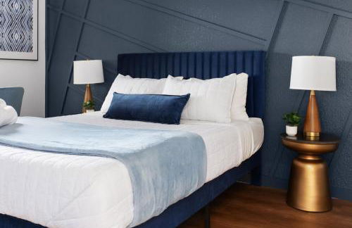 Posh & Serene 2BR w Private Patio - Foto 5