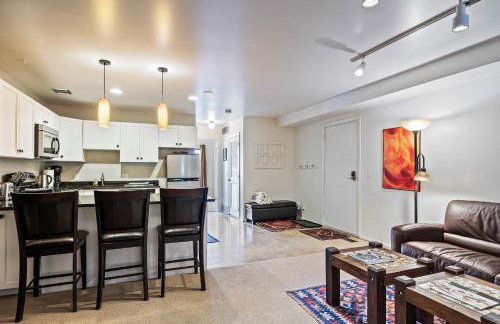 Unbeatable Location, Cozy Studio, Ski-In Ski-Out, Main Street Access, Perfect for Adventure! - Photo 12