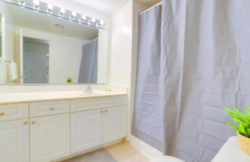 Stylish Crystal City Flat - Pool & Fitness - Foto 28