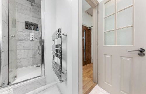 Modern Spacious 1 Bed Flat near Richmond Park - Foto 3