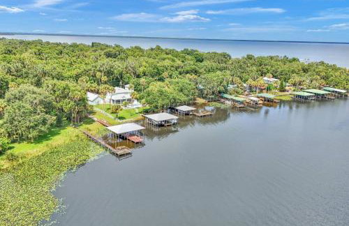 Nature's Nest Lake House - Photo 10