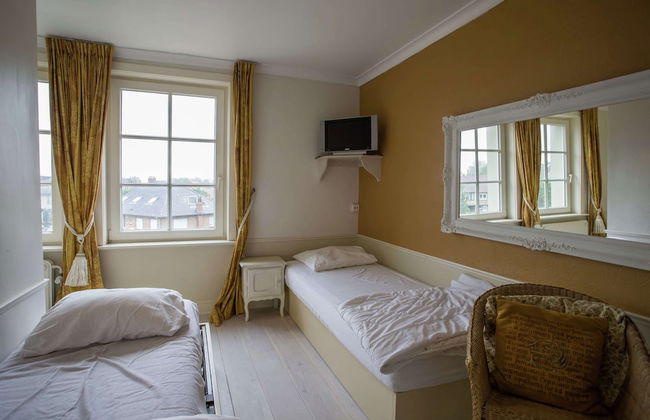 Beautiful Villa Near the Sea - Photo 32