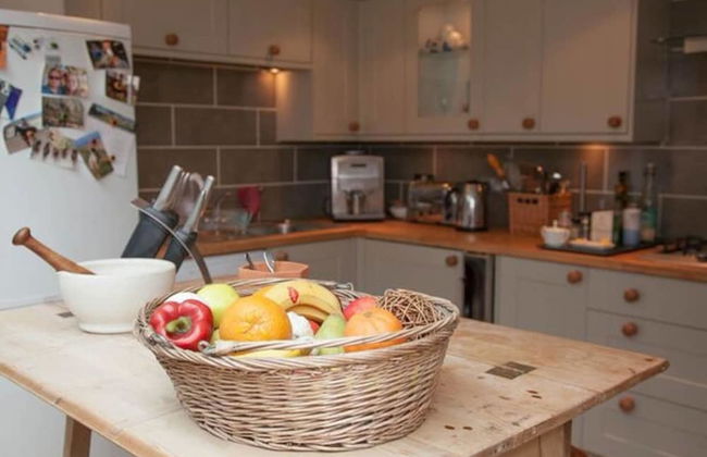 2 Bedroom House Next to the Sea, Lots of Fun! - Photo 10