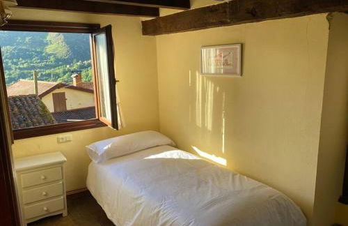 Casa rústica en Dobres con vistas a la montaña - Foto 2