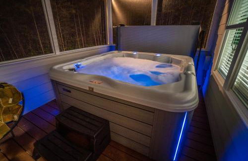 Par-Tee Haus I- Game Room & Hot Tub-Walk to Helen - Foto 57