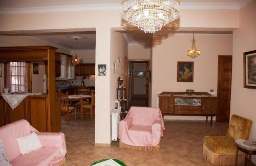 Lixouri Central Residence - Photo 10