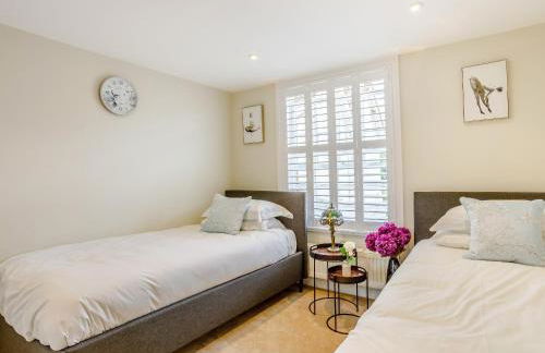 City to Country Retreat Luxury Cottage with Hot Tub - Foto 31