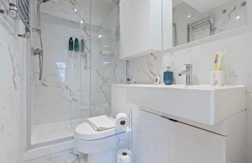 Cosy 1 BED w LOFT Sleeps 6 Close To Stations - Foto 12