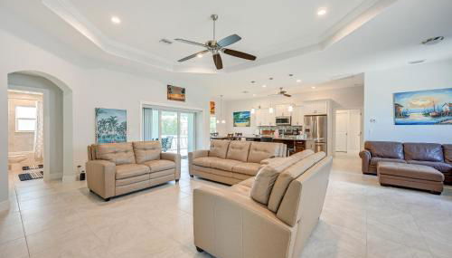 Hot Tub and Lanai! Marco Island Home 2 Mi to Beaches - Foto 1