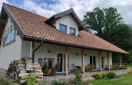 Jeziorosfera. Stodoła przy wodzie. - Foto 2