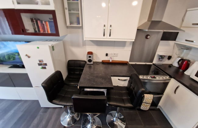 Super Comfy Apartment - Devon - A38 - Sleep 4pers - Foto 13