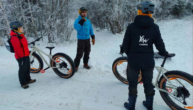 Tour en fat bike por los bosques de Ivalo - Foto 3, Haciendo una parada en la ruta