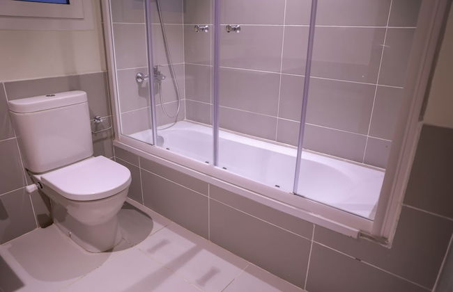 4 BDR Apt. - Boulevard Mivida - Foto 10