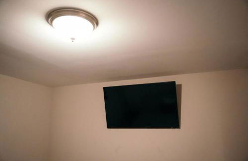 Charm City Luxury 4 Bedroom Brick Home - Foto 52