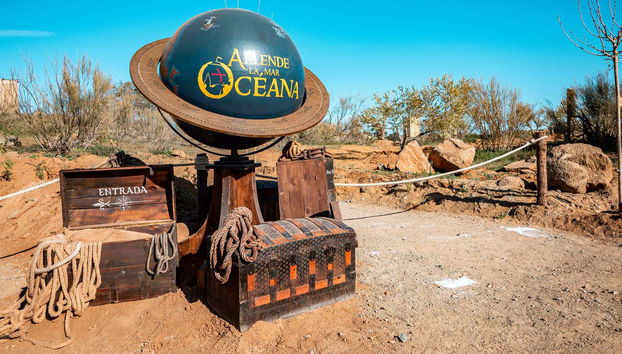 Accediendo al espectáculo diurno 'Allende la Mar Océana'