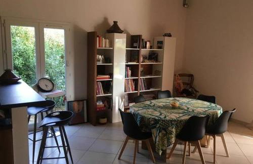 Aux portes de la Camargue entre Nîmes et Arles - Foto 22