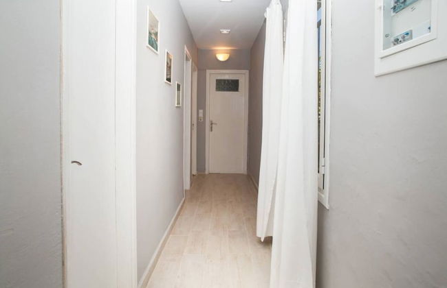 Feels Like Your Home at Ermioni - Photo 27