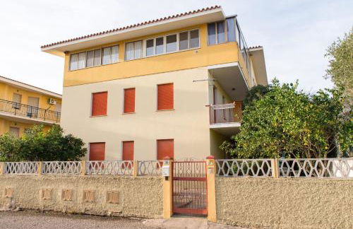 Under the Lemon Tree - Foto 49