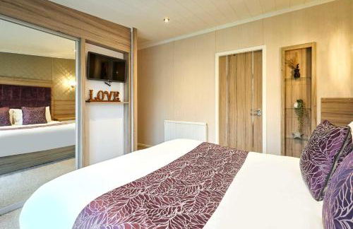 Enzo's Lodge with Hot Tub - Foto 16