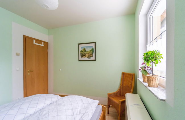 Pretty Holiday Home in Suhl Right Next to the Forest - Foto 10