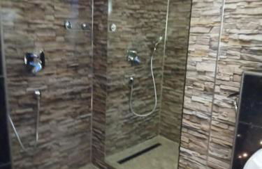 Zimmer HomeOffice Küche WLAN TV mit Terrasse&Grill +Fahrrad - Foto 11