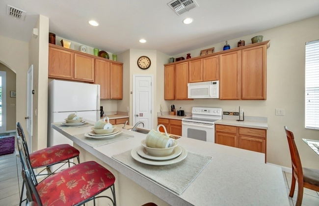 Private Pool & Spa Near Disney! 4 Bedroom Villa - Foto 14