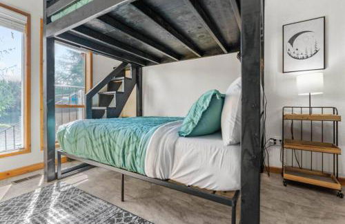 Luxe Lake Home Reflect Recharge and Reconnect - Foto 57