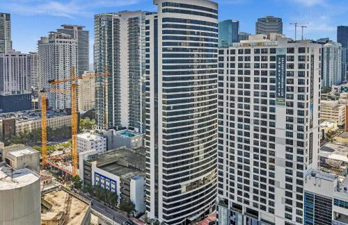 Beautiful Miami Apt Pool & Beach for 3 Guests - Foto 2