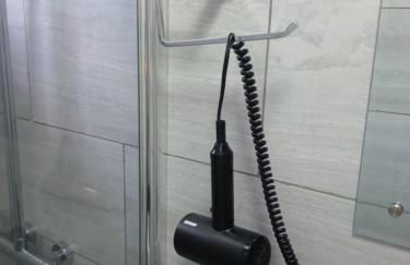 Cosy Studio Flat-Just Renovated-Free Street Parking & Independent Entrance - Foto 33