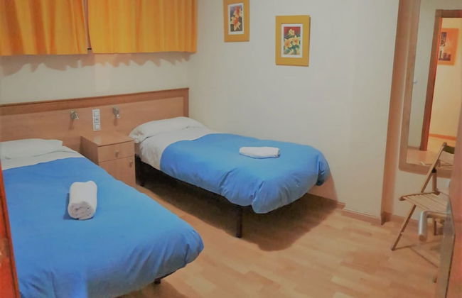 Todosierranevada Zona Baja Junto a los Telecabinas - Foto 36