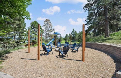 Black Hills Getaway with Hot Tub & Game Room for 18 - Foto 53